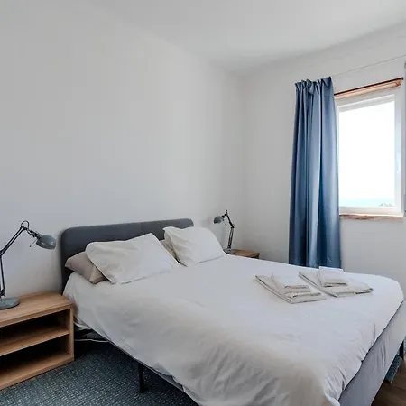 Panoramic Sea View *